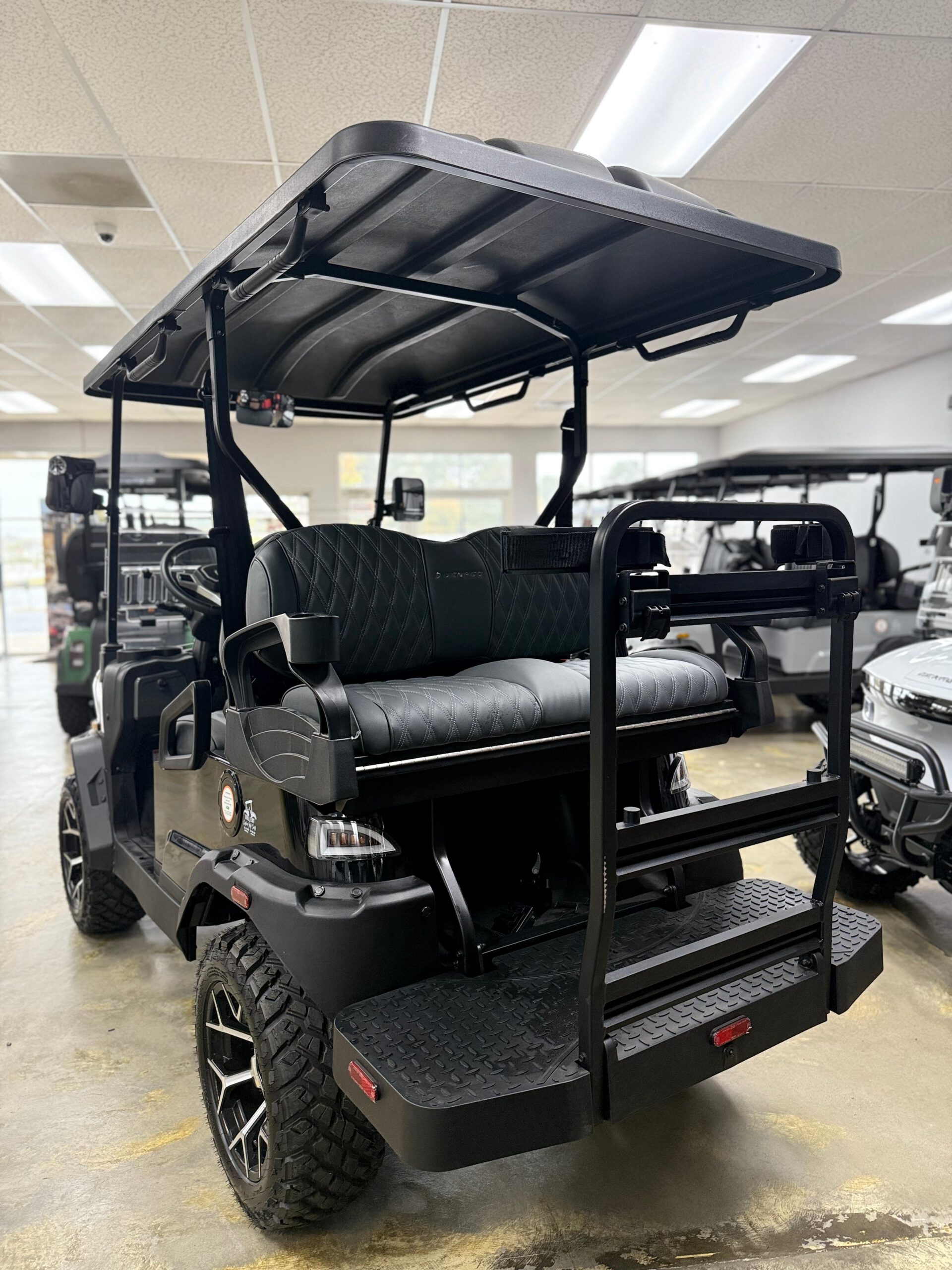 
								2026 Denago EV Nomad XL Black Gen 2 full									