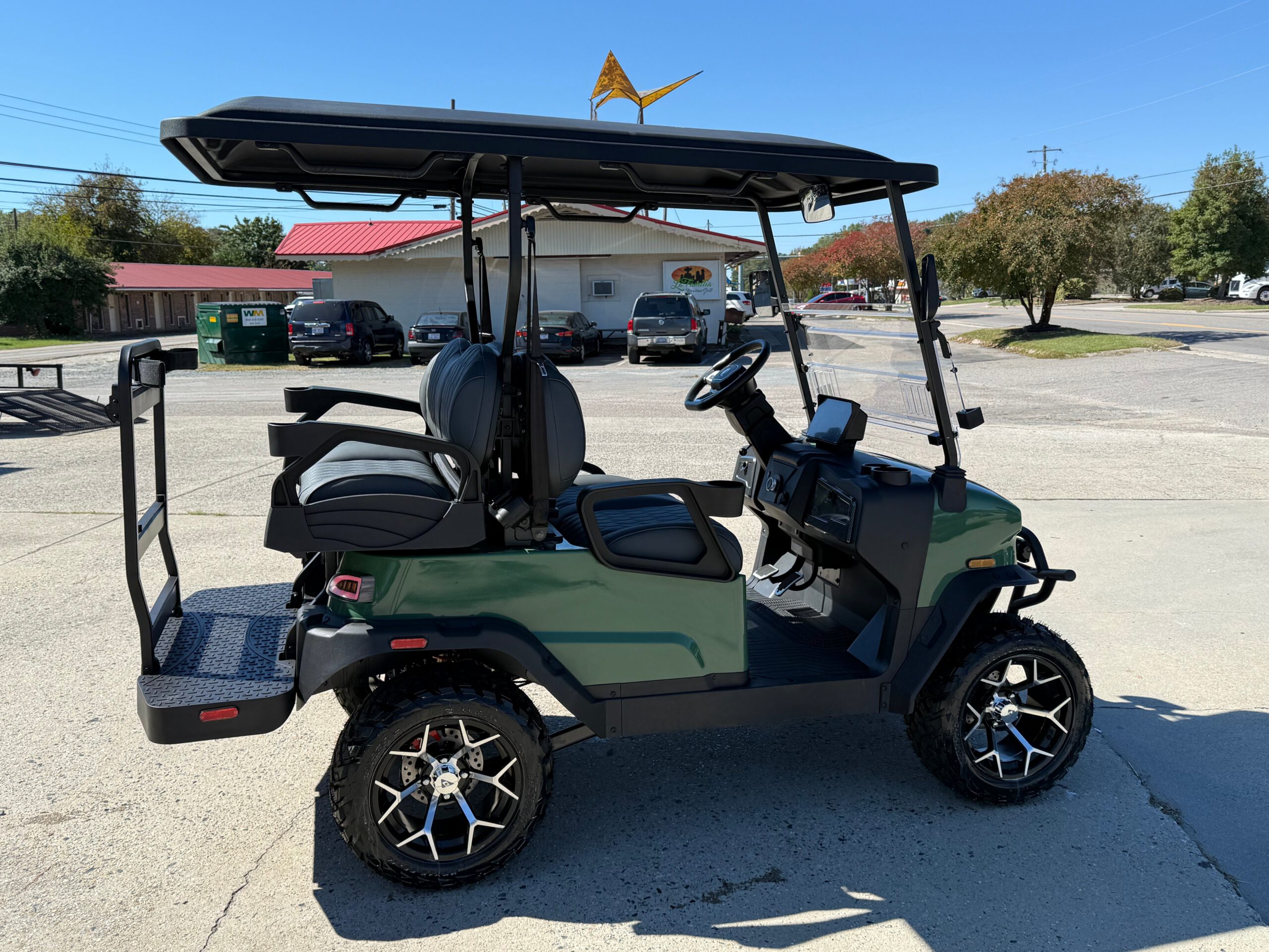 
								2026 Denago EV Nomad XL Gen 2 Verdant full									
