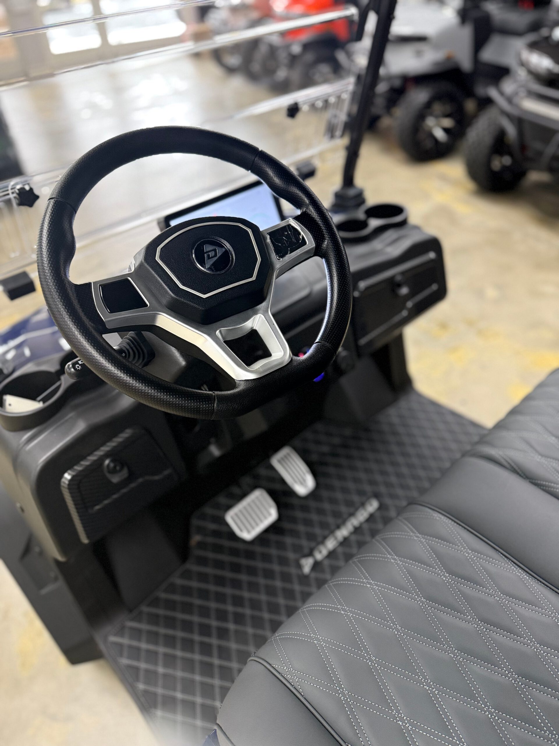 
								2026 Denago EV Nomad XL Gen 2 Verdant full									