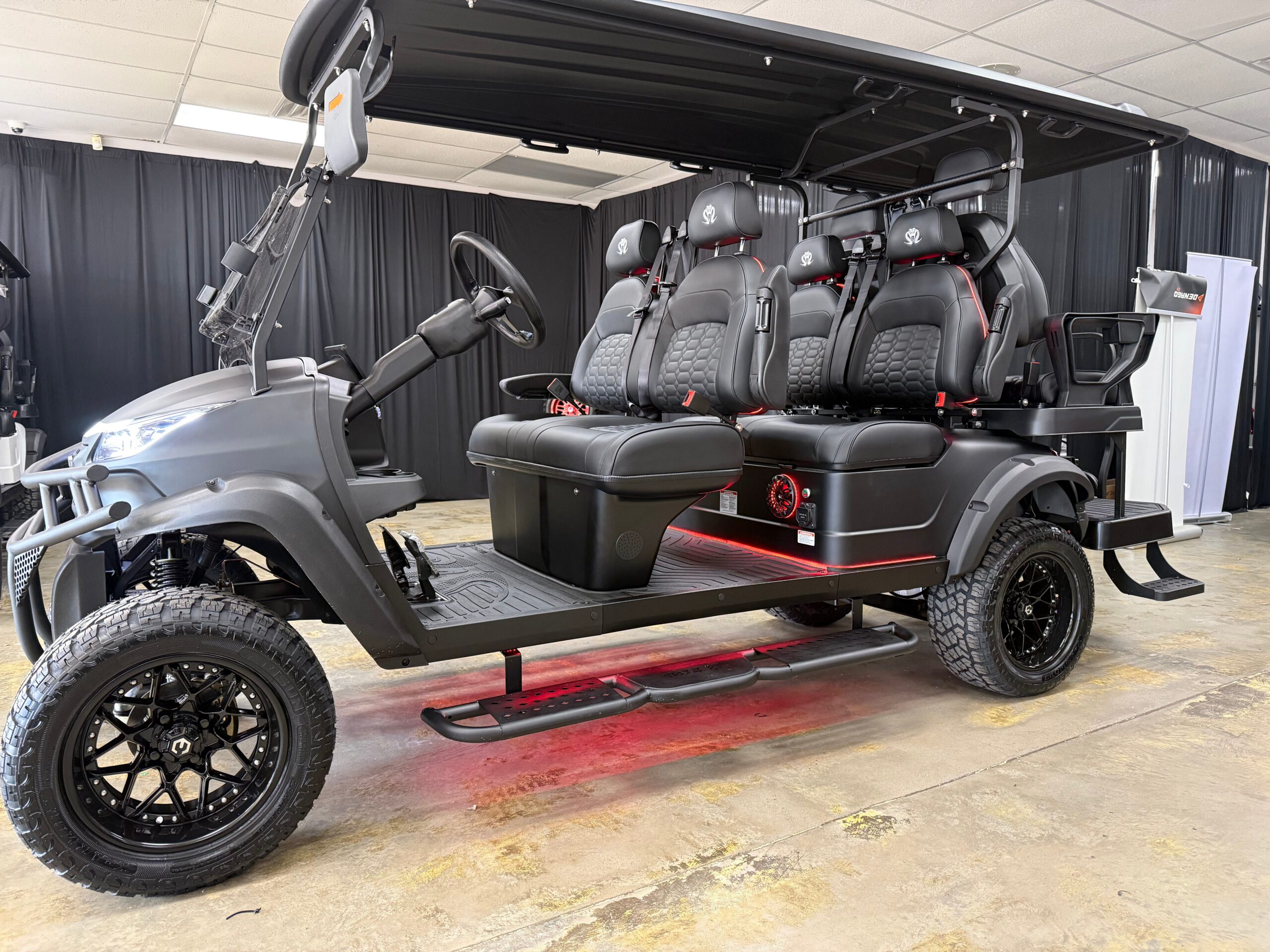 2026 Venom EV Strike 6 Seater – Matte Black