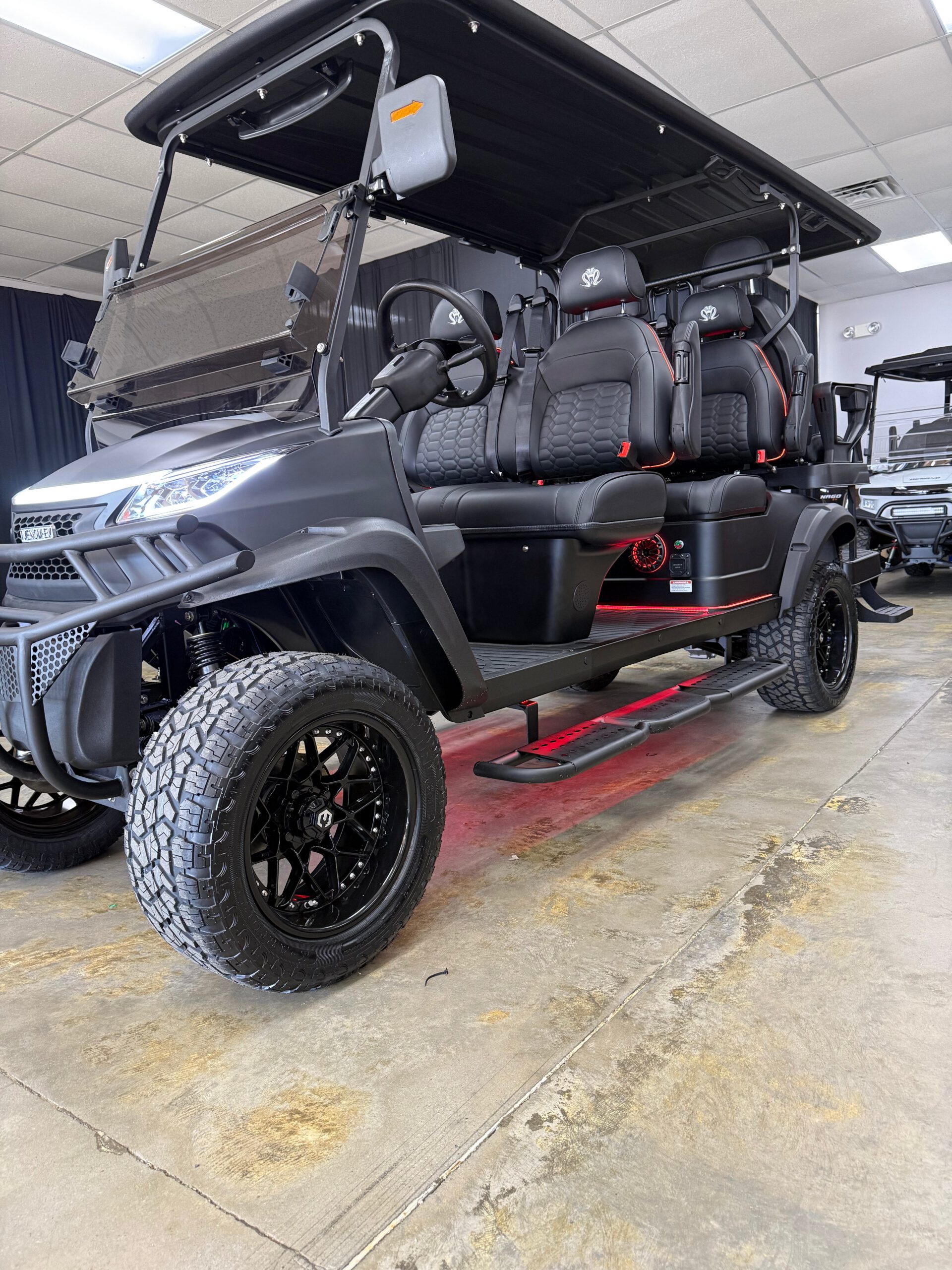 2026 Venom EV Strike 6 Seater – Matte Black