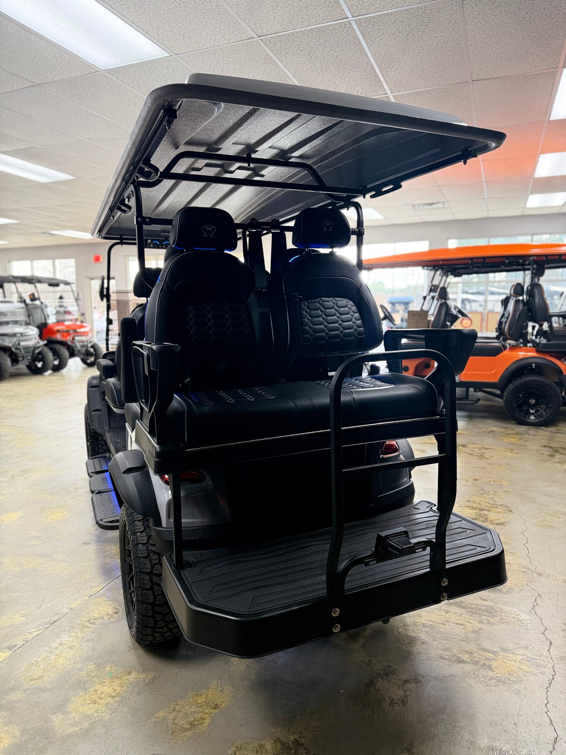 
								2026 Venom Strike 6 Seater White full									